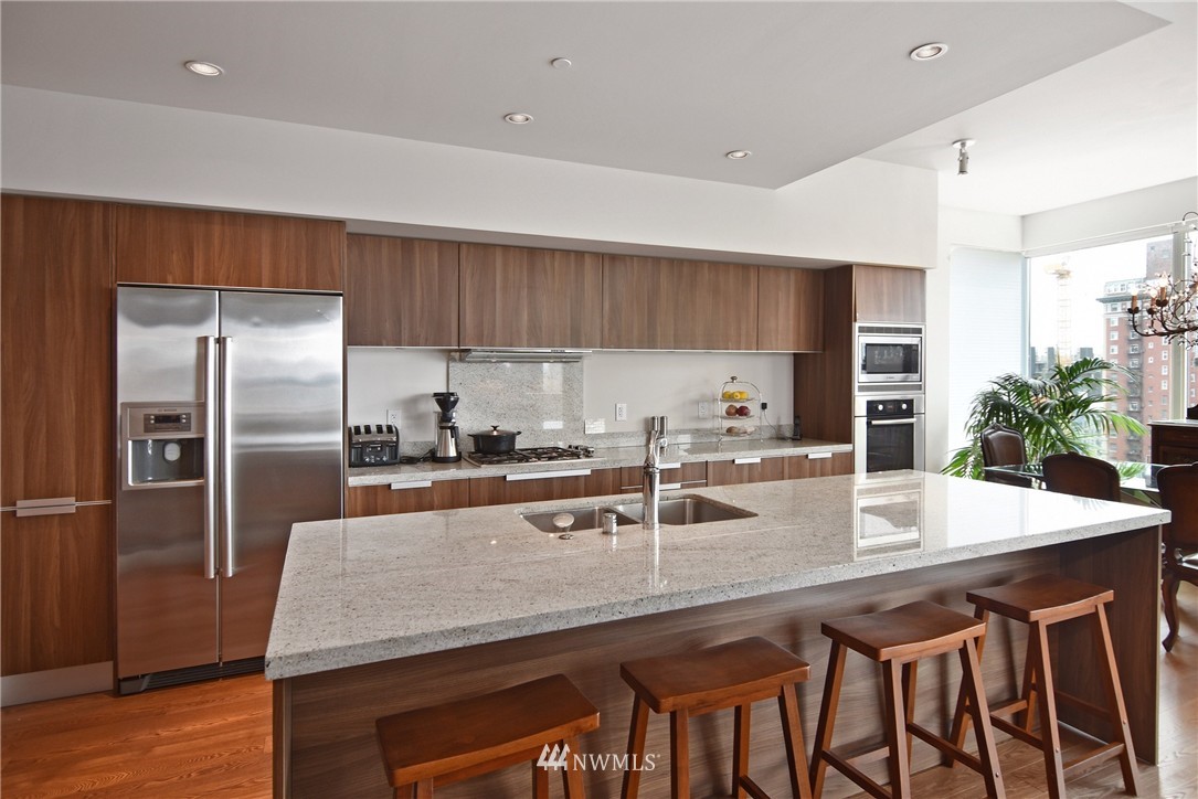 1920 4th Avenue, Unit 1002 Seattle, WA 98101 - Photo 7 of 12