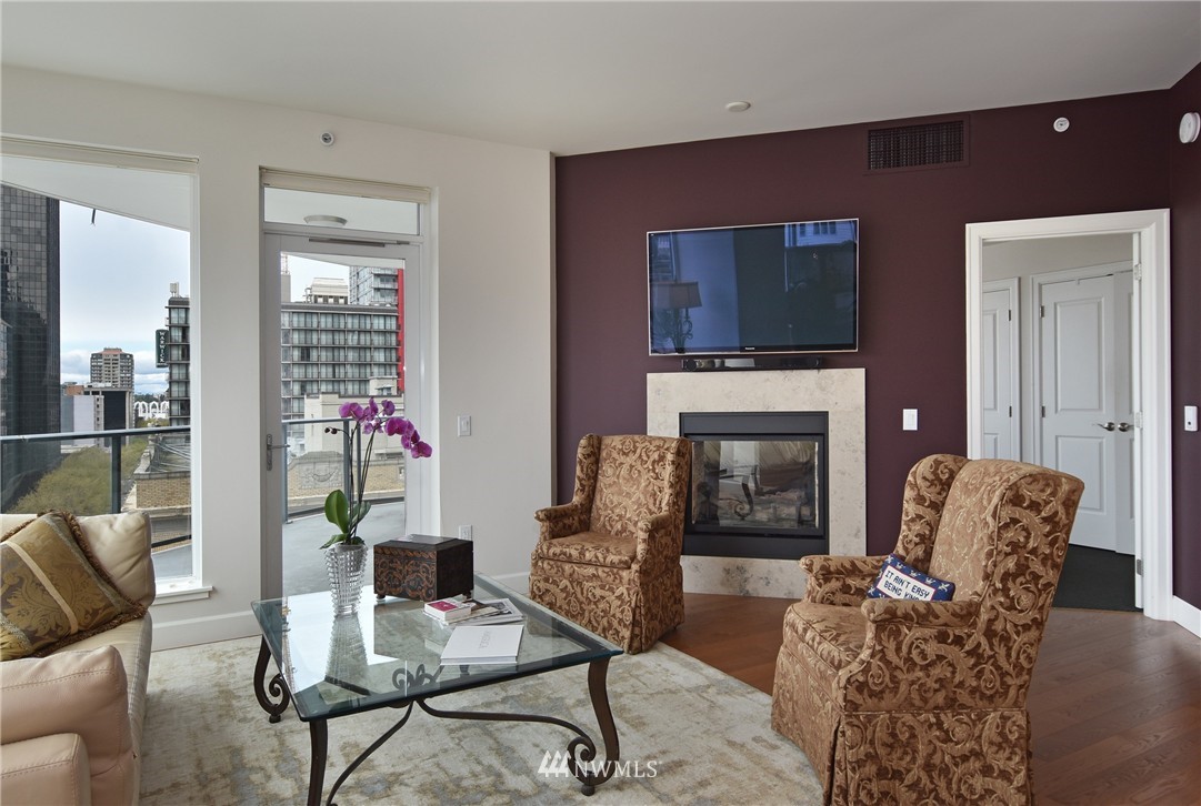 1920 4th Avenue, Unit 1002 Seattle, WA 98101 - Photo 9 of 12