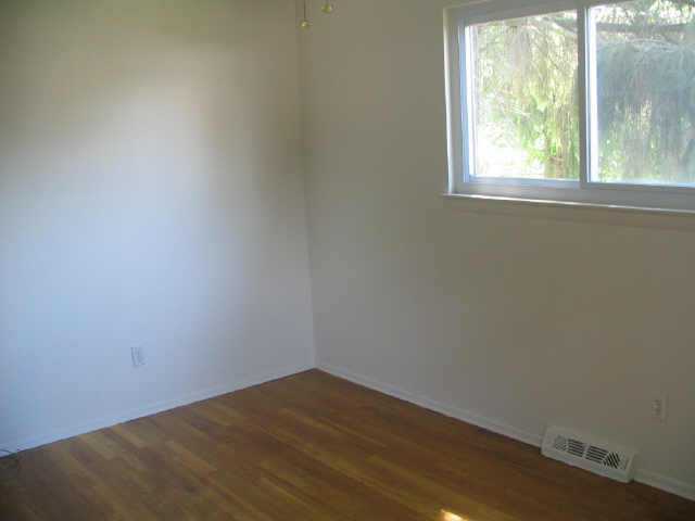 2480 Lipton Road Columbus, OH 43232 - Photo 4 of 10 Gallery Image 4