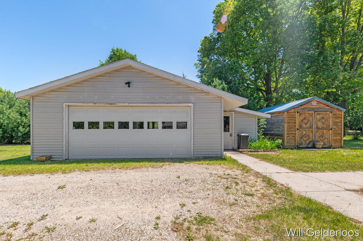 18519 Arthur Road Big Rapids, MI 49307 - Photo 4 of 20