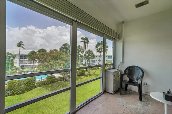 $85,000 | 2050 Northeast 39th Street, Unit E306, Lighthouse Point, FL 33064