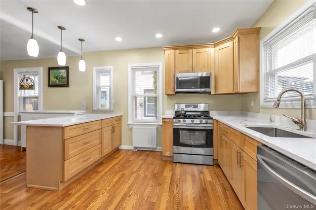 $899,000 | 93-23 219th Street | Queens Village