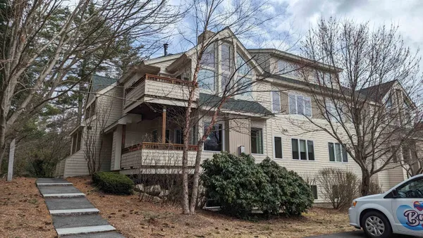 $2,250 | 42 Forest Knoll Way, Unit G4, Waterville Valley, NH 03215