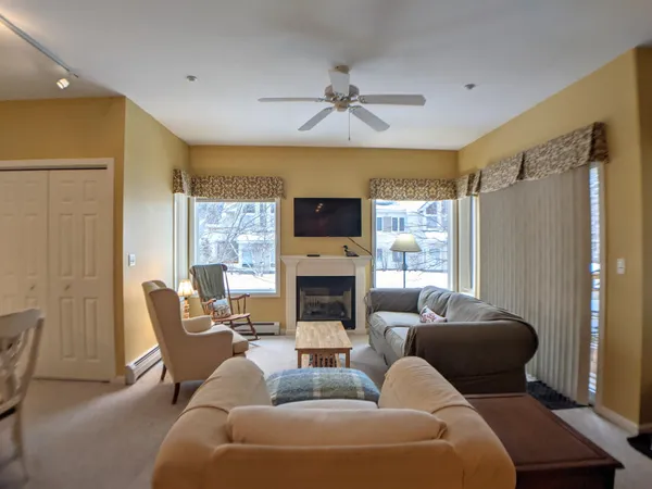 $2,250 | 42 Forest Knoll Way, Unit G4, Waterville Valley, NH 03215