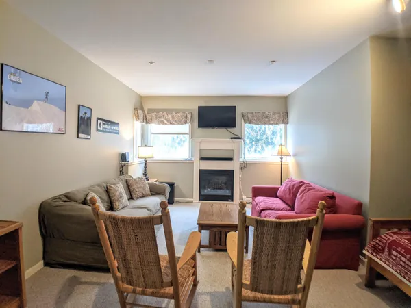 $2,250 | 42 Forest Knoll Way, Unit G4, Waterville Valley, NH 03215