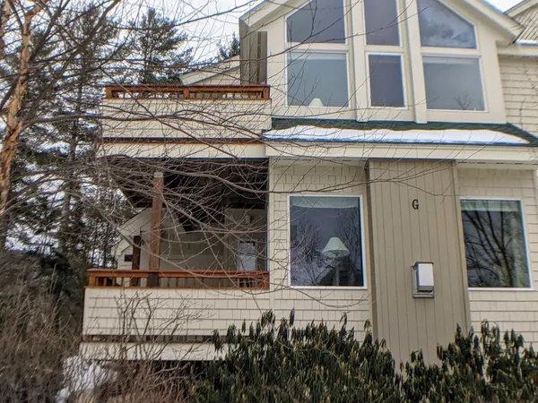 $2,250 | 42 Forest Knoll Way, Unit G4, Waterville Valley, NH 03215