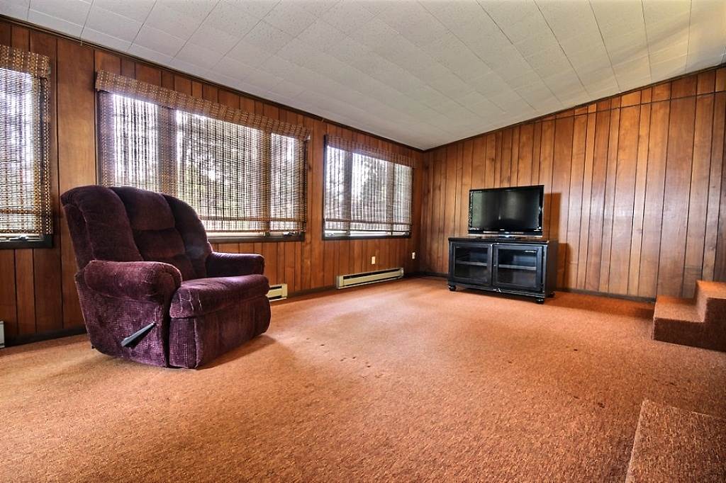 4243 Old Mill Road Fort Wayne, IN 46807 - Photo 2 of 24