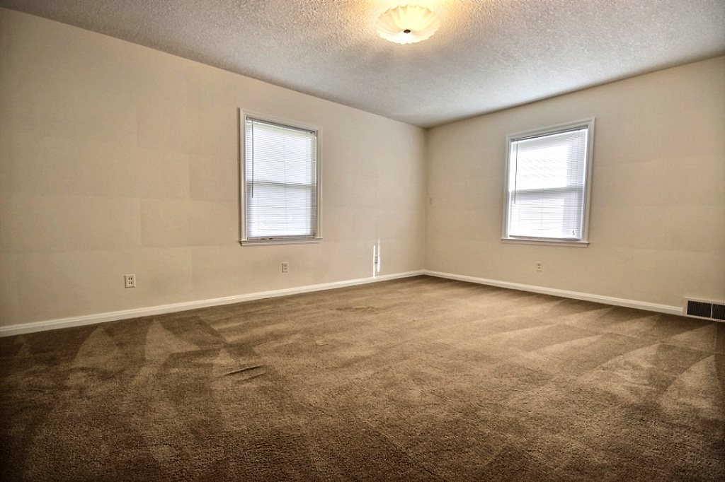 4243 Old Mill Road Fort Wayne, IN 46807 - Photo 13 of 24