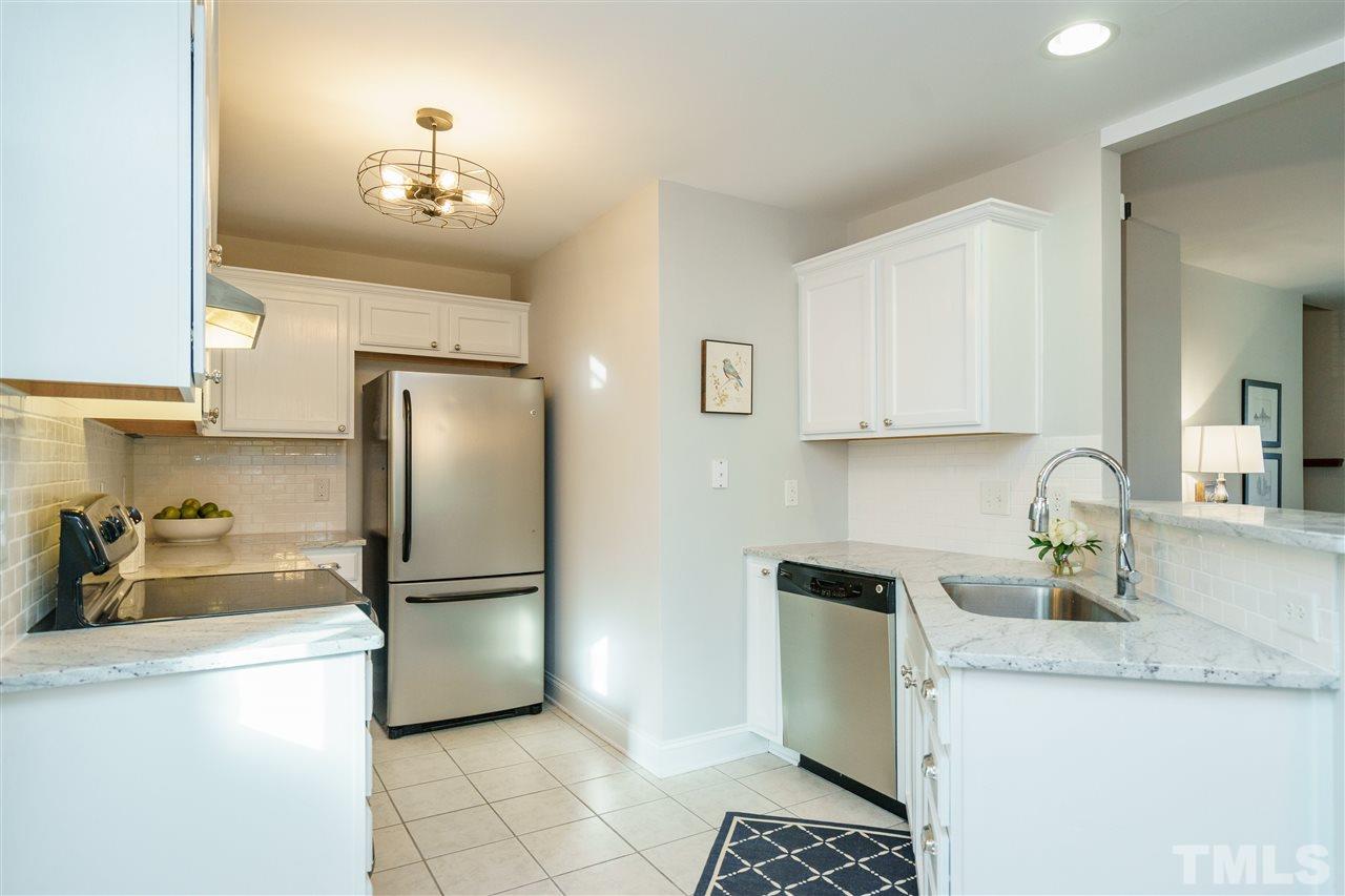 712 South East Street Raleigh, NC 27601 - Photo 9 of 25