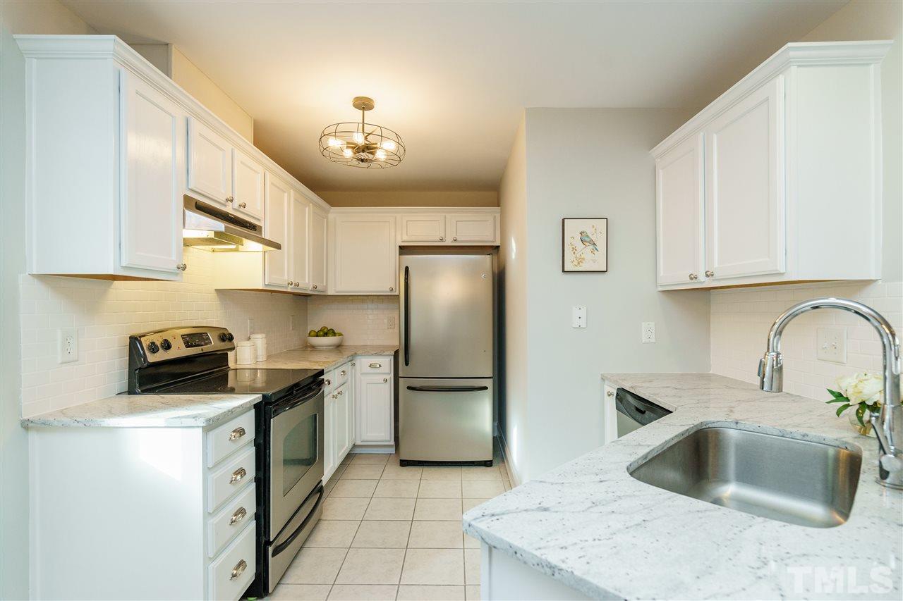 712 South East Street Raleigh, NC 27601 - Photo 10 of 25