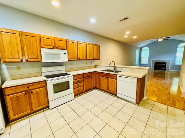 $324,500 | 8035 Sultana Circle, Charlotte, NC 28227