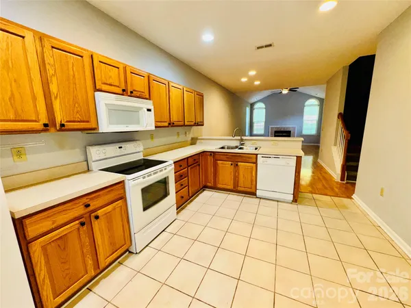 $324,500 | 8035 Sultana Circle, Charlotte, NC 28227