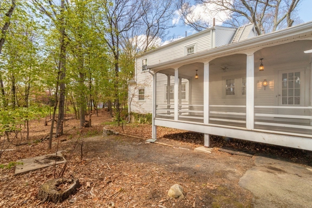 90 Walnut Street Walpole, MA 02081 - Photo 31 of 38
