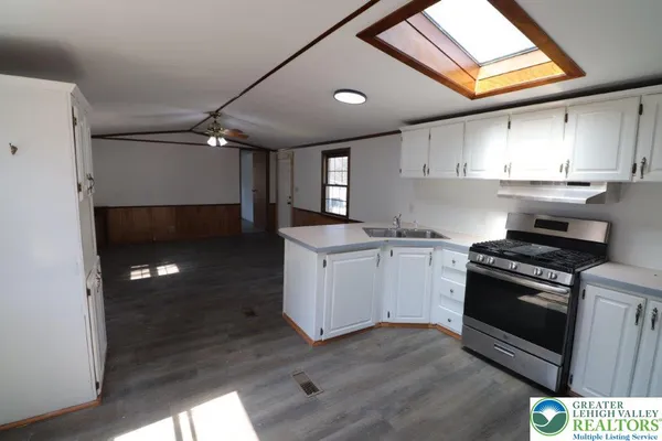 $1,400 | 238 Birchwood Lane, Unit LOT 2, Saylorsburg, PA 18353