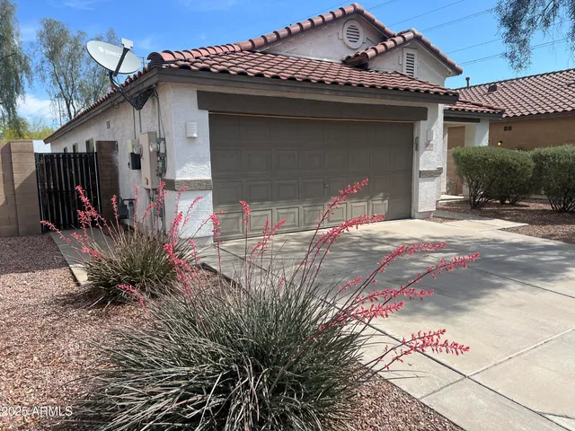 $2,950 | 3020 West Red Fox Road, Phoenix, AZ 85083