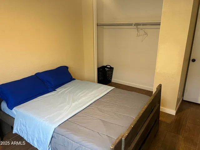 $2,950 | 3020 West Red Fox Road, Phoenix, AZ 85083