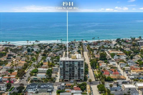 $945,000 | 4944 Cass Street, Unit 1102, San Diego, CA 92109