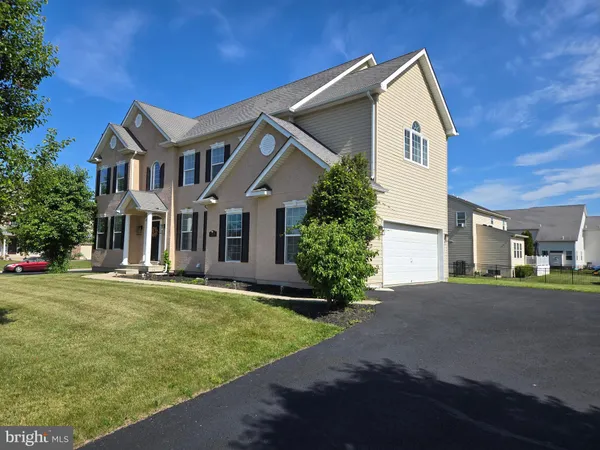 $680,000 | 100 Lilac Lane, Gilbertsville, PA 19525