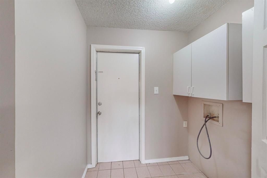 2124 Robinson Street Irving, TX 75060 - Photo 31 of 40