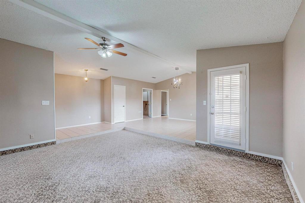 2124 Robinson Street Irving, TX 75060 - Photo 6 of 40