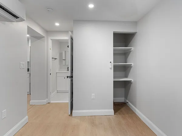 $3,075 | 4 Hull Street, Unit 1, Boston, MA 02113