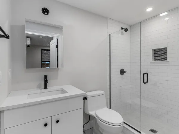 $3,075 | 4 Hull Street, Unit 1, Boston, MA 02113