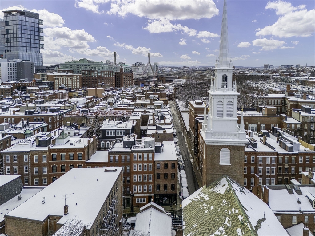 4 Hull Street, Unit 1 Boston, MA 02113 - Photo 8 of 11