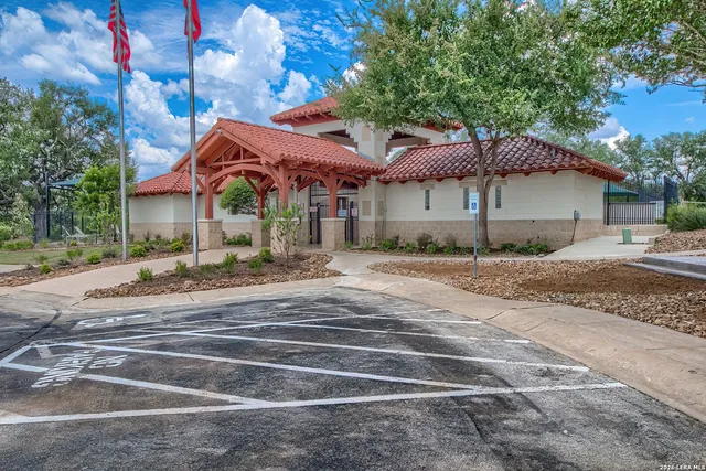 a view of a outdoor space