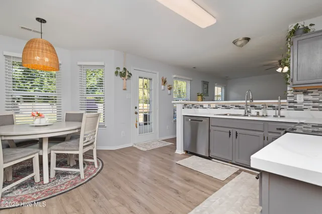 $430,000 | 172 Green View Road, Moyock, NC 27958