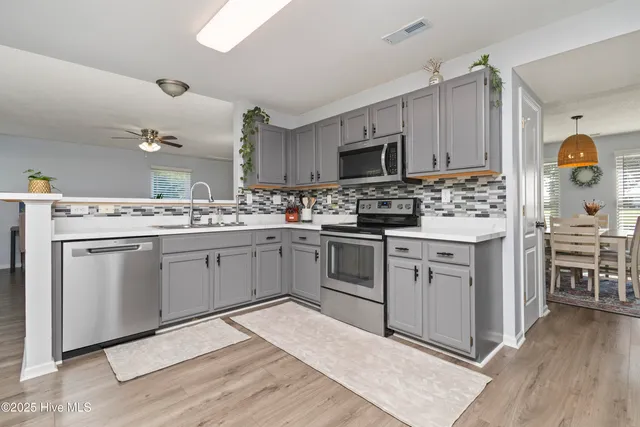 $430,000 | 172 Green View Road, Moyock, NC 27958