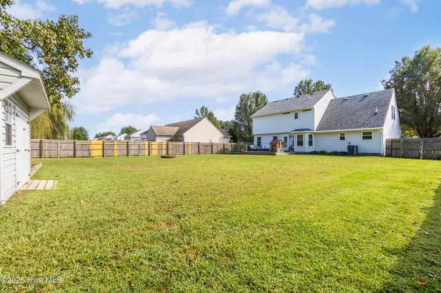 $430,000 | 172 Green View Road, Moyock, NC 27958