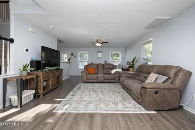 $430,000 | 172 Green View Road, Moyock, NC 27958