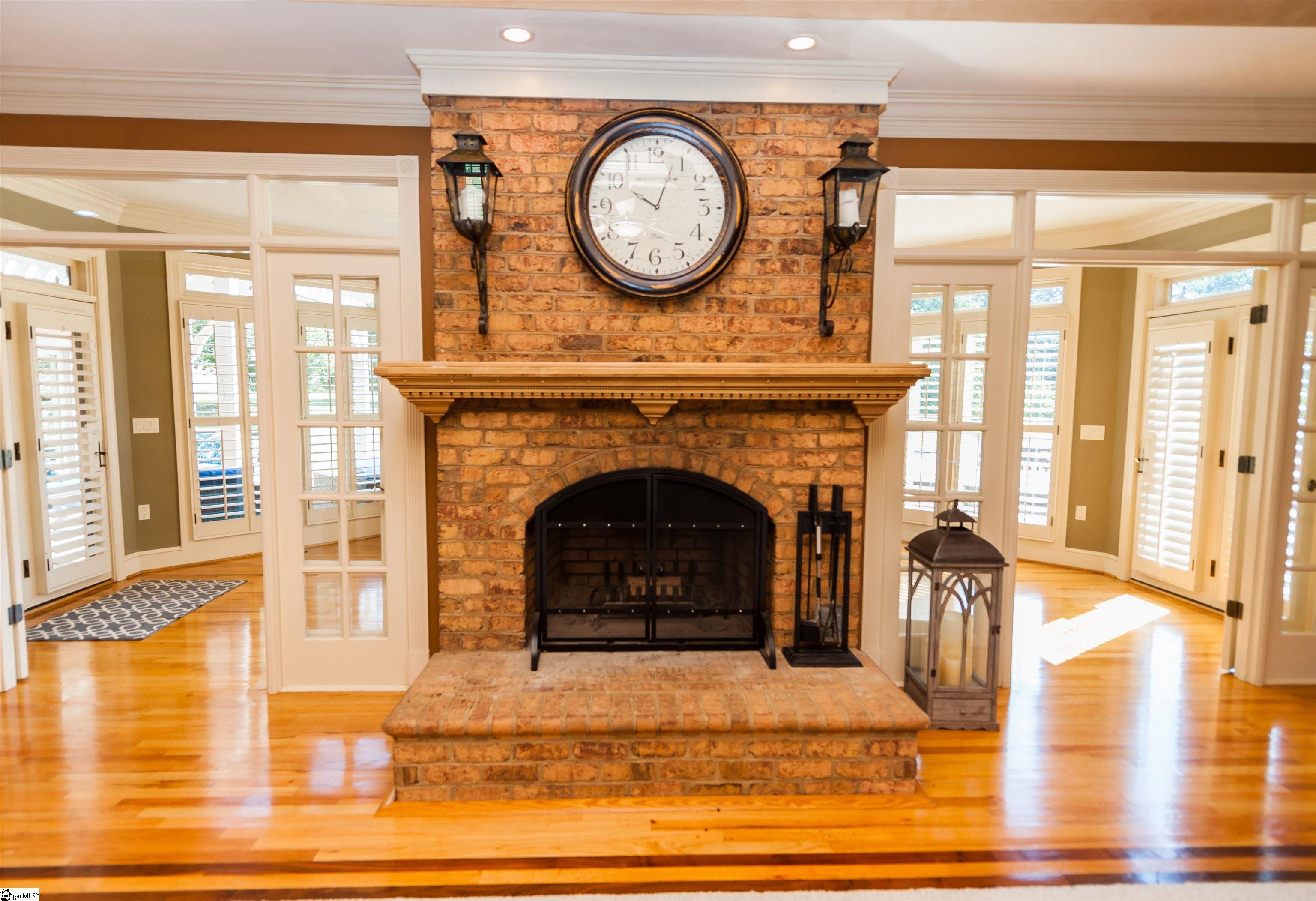6208 Mountain View Road Taylors, SC 29687 - Photo 4 of 36