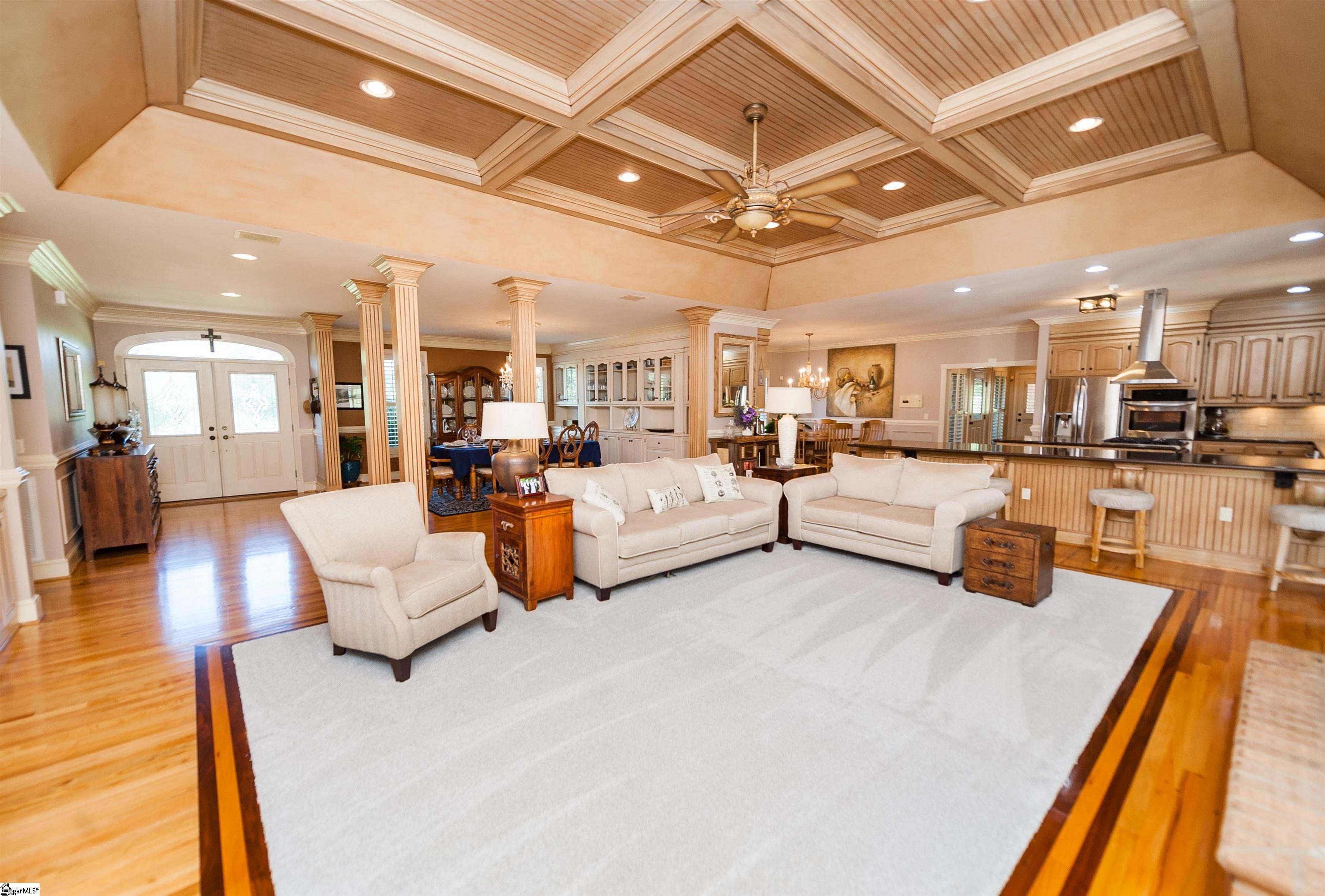 6208 Mountain View Road Taylors, SC 29687 - Photo 5 of 36