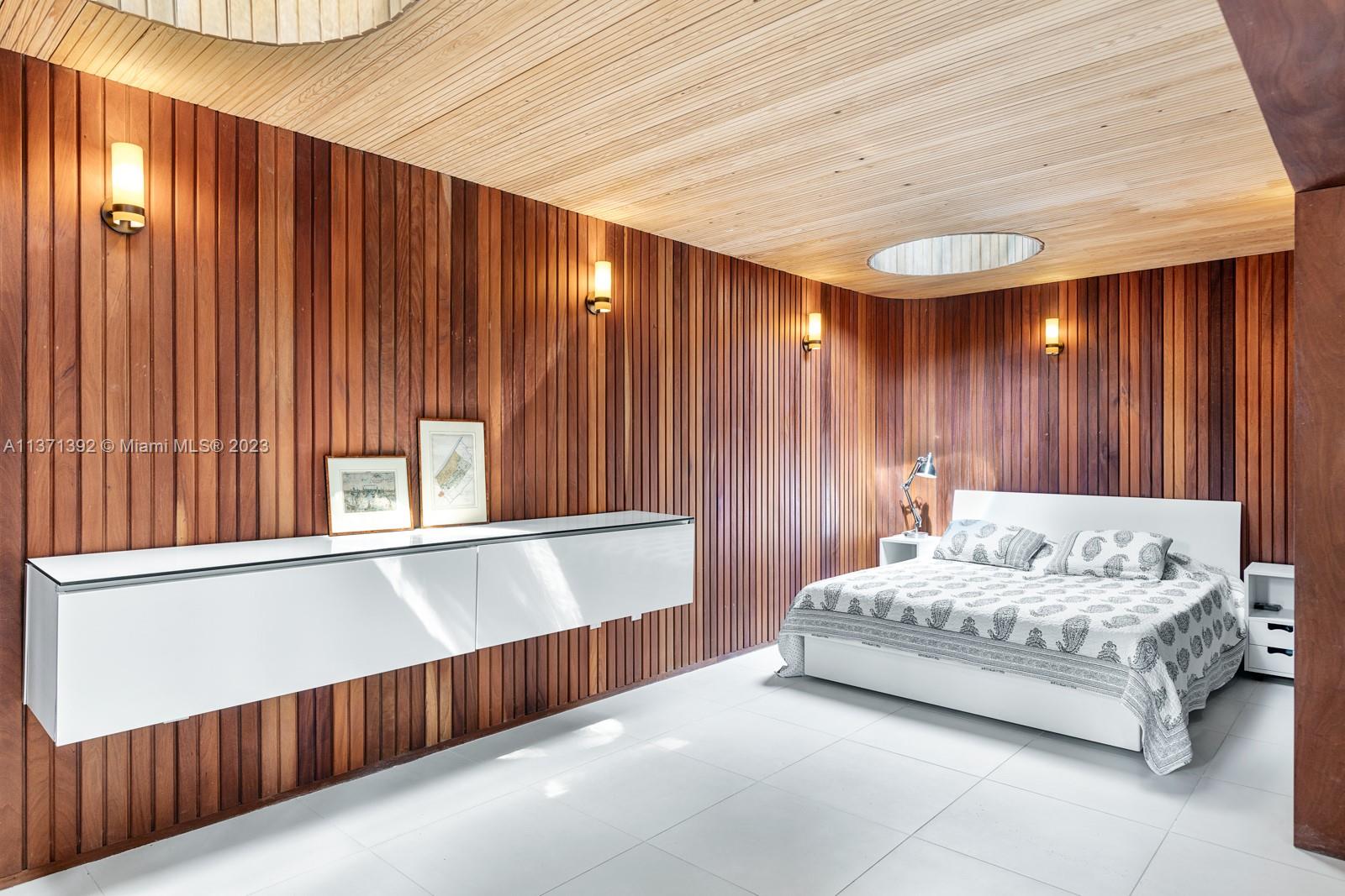 3003 Seminole Street Miami, FL 33133 - Photo 15 of 43