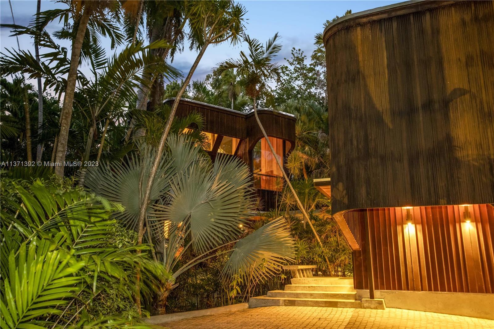 3003 Seminole Street Miami, FL 33133 - Photo 39 of 43