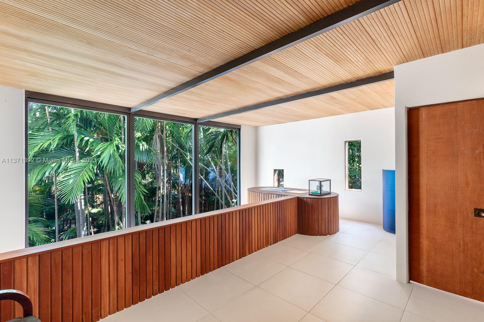 3003 Seminole Street Miami, FL 33133 - Photo 10 of 43