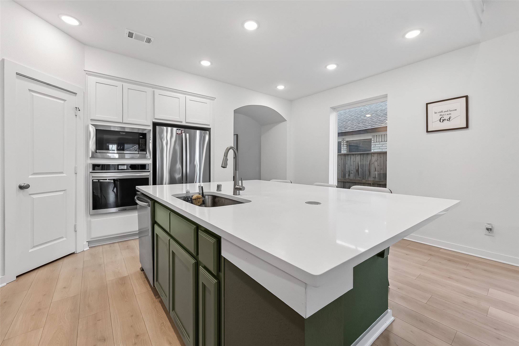 4114 Watson Drive Rosharon, TX 77583 - Photo 9 of 40