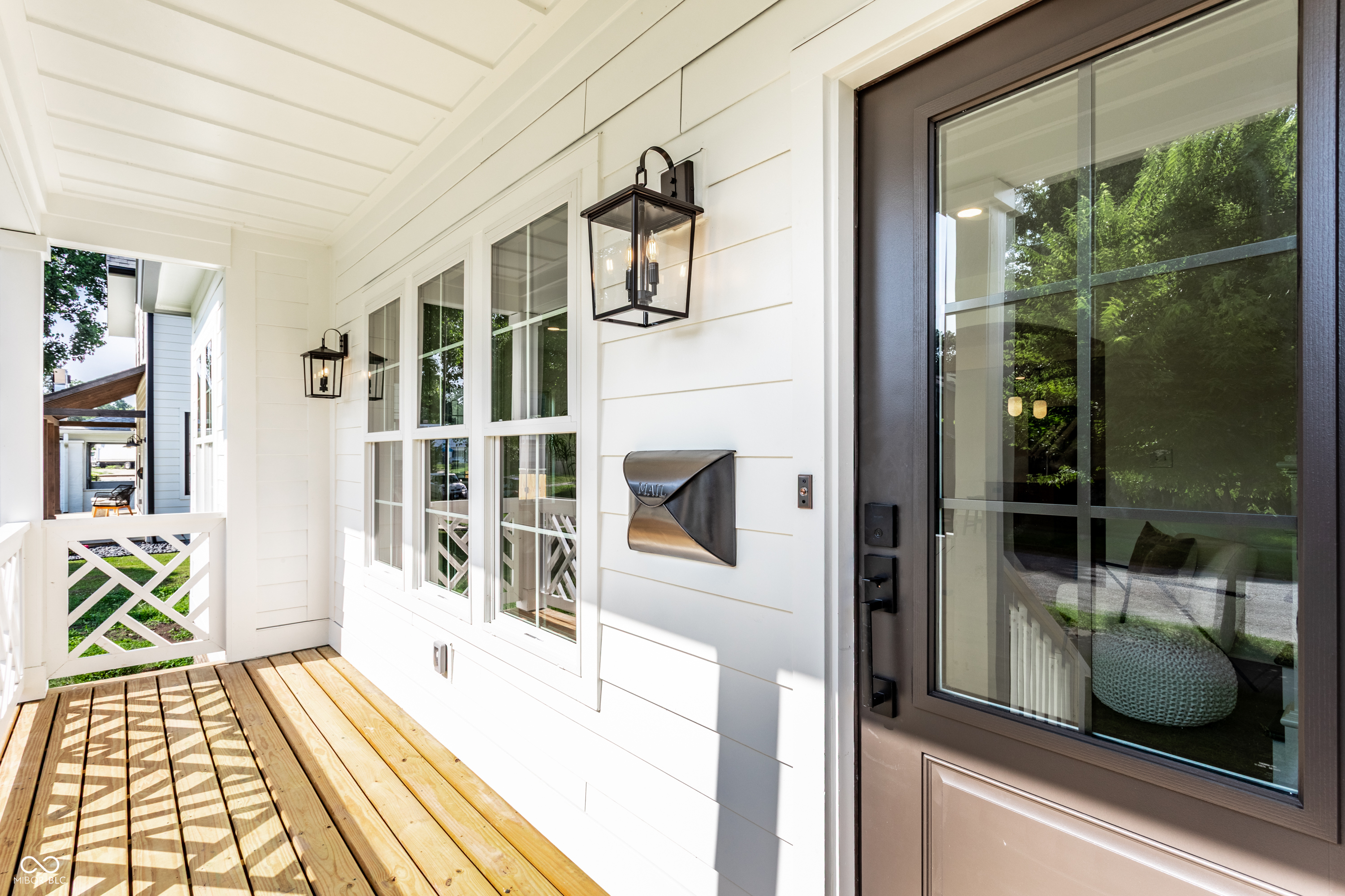 3828 Ruckle Street Indianapolis, IN 46205 - Photo 4 of 55 Gallery Image 4