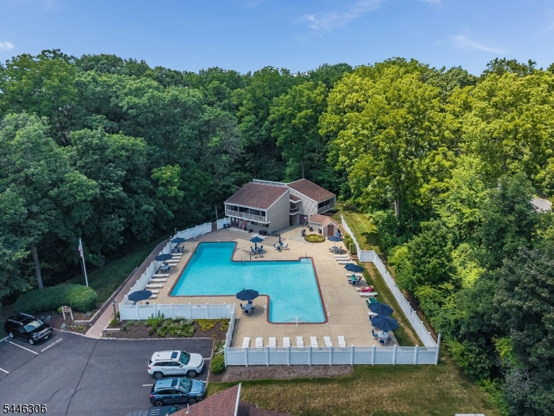 35 North Slope Clinton, NJ 08809 - Photo 35 of 43