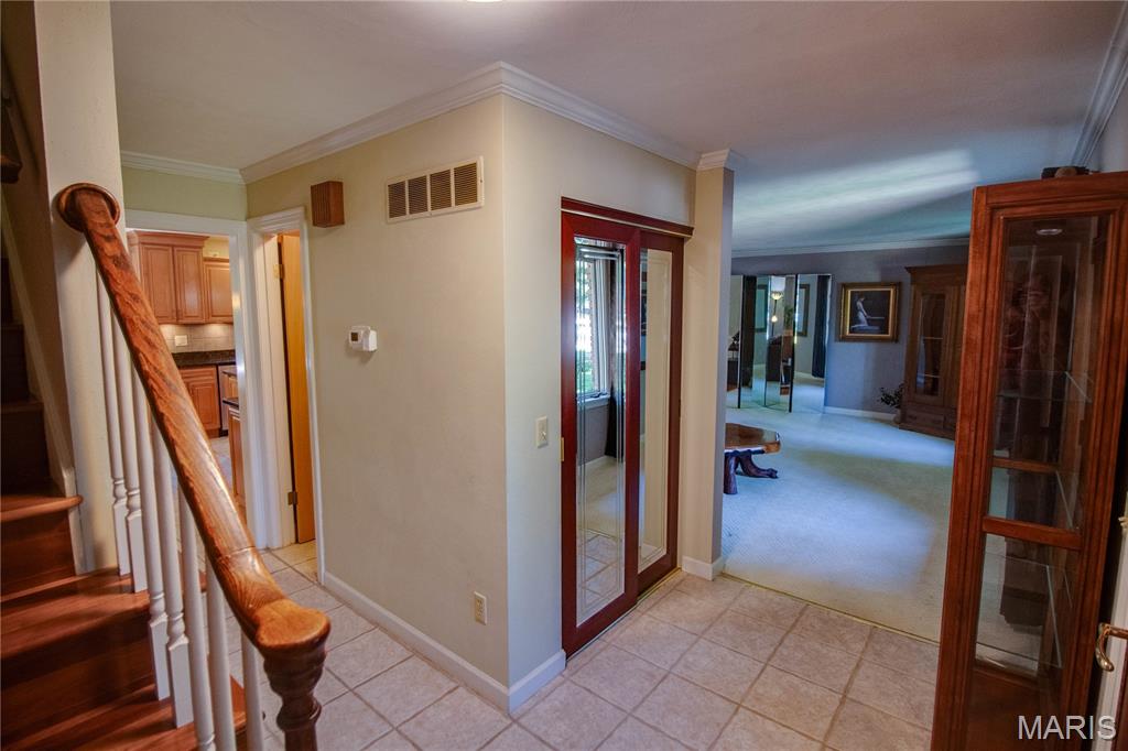 4432 Thatcher Road Alton, IL 62002 - Photo 8 of 59 Gallery Image 8