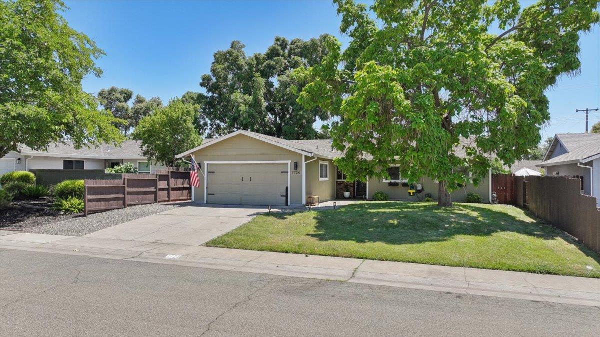 7724 Spring Valley Avenue Citrus Heights, CA 95610 - Photo 37 of 37