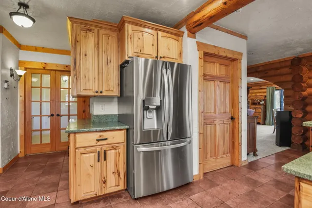 $995,000 | 1979 East Falcon Crest Road, Harrison, ID 83833