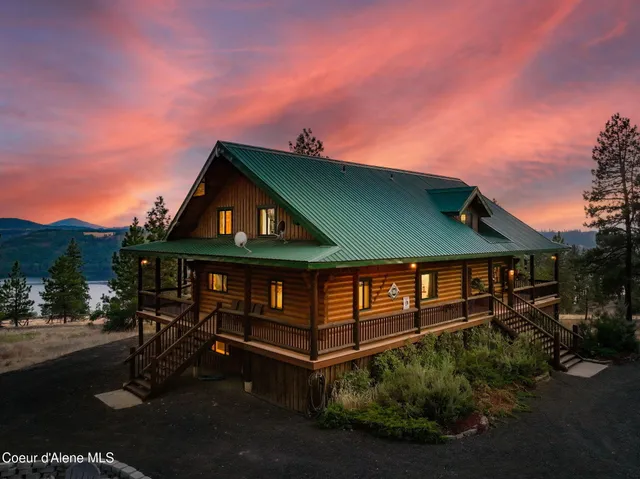 $995,000 | 1979 East Falcon Crest Road, Harrison, ID 83833