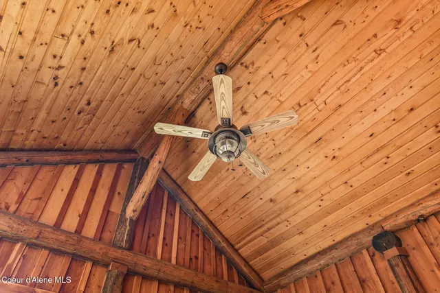 $995,000 | 1979 East Falcon Crest Road, Harrison, ID 83833