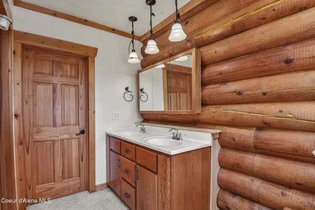 $995,000 | 1979 East Falcon Crest Road, Harrison, ID 83833