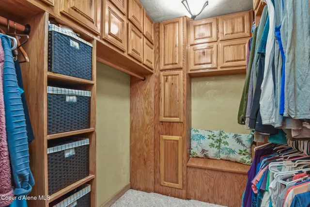 $995,000 | 1979 East Falcon Crest Road, Harrison, ID 83833