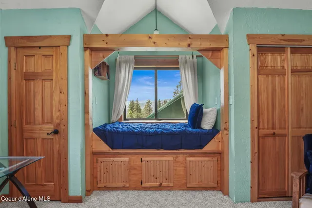 $995,000 | 1979 East Falcon Crest Road, Harrison, ID 83833