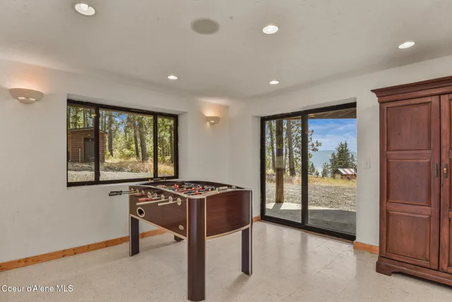 $995,000 | 1979 East Falcon Crest Road, Harrison, ID 83833