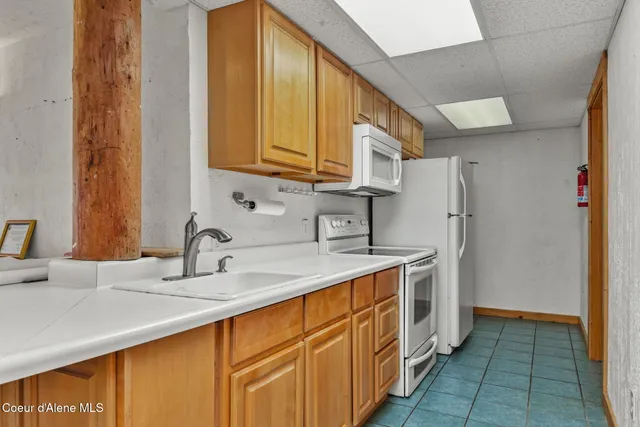 $995,000 | 1979 East Falcon Crest Road, Harrison, ID 83833